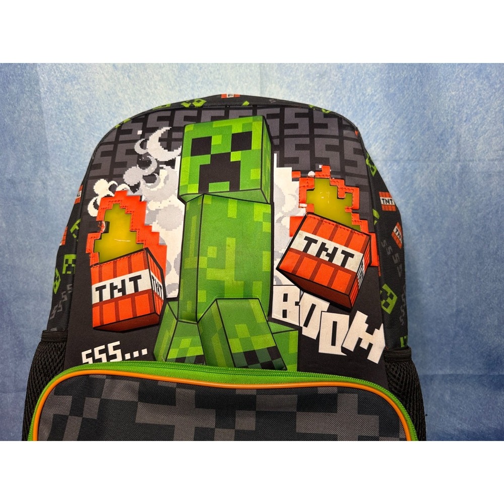 Minecraft Light Up 17" Creeper Backpack Flashing Lights TNT w/ Creeper Lunch Bag - Picture 4 of 17